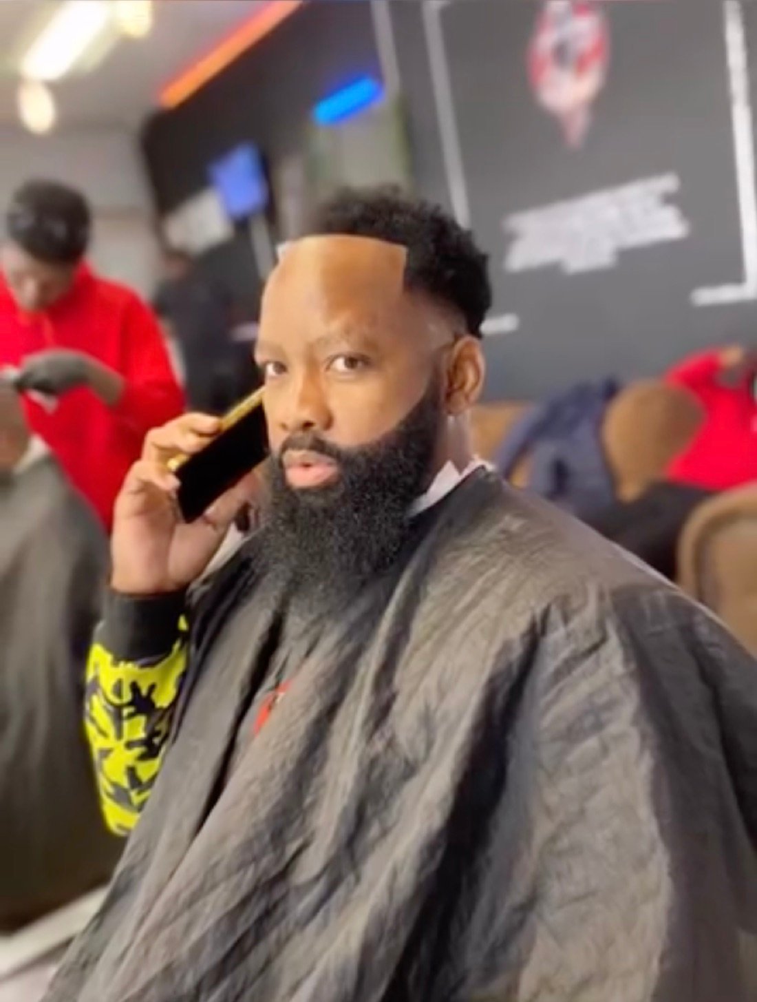 Full beard grooming